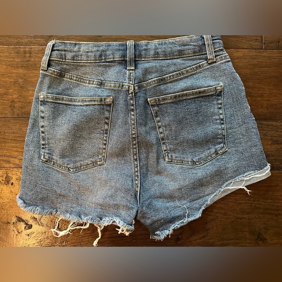 Wild Fable “ highest mom rise” Jeans - size 6 - Picture 4 of 4